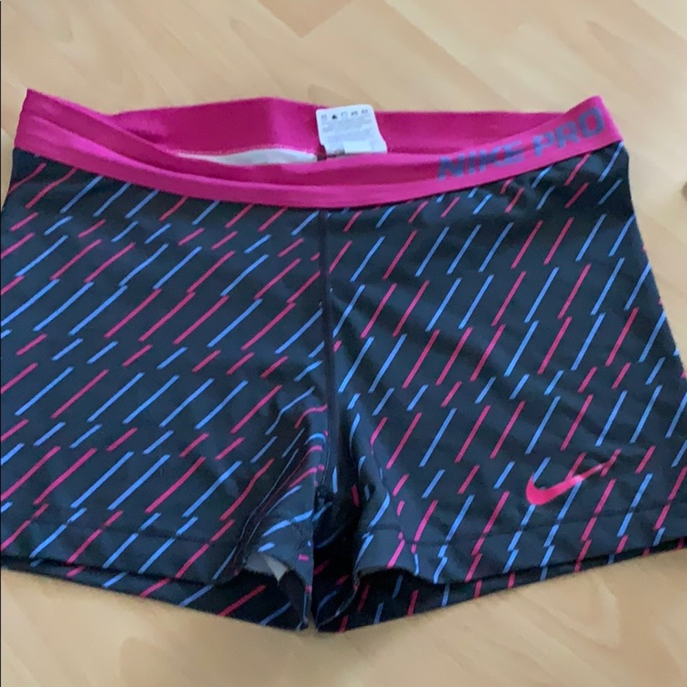 Super Cute Nike Pros